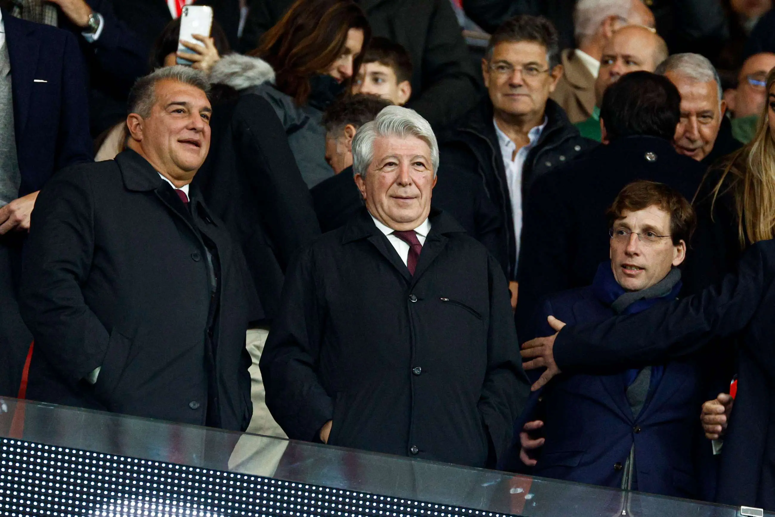 Joan Laporta y Enrique Cerezo Palco Atlético y Barça