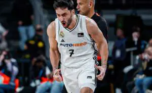 Facu Campazzo durante un partido del Real Madrid de Baloncesto. Foto: @RMBaloncesto.